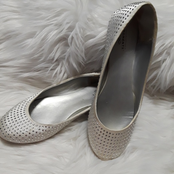 Cute - Picture 3 of 3